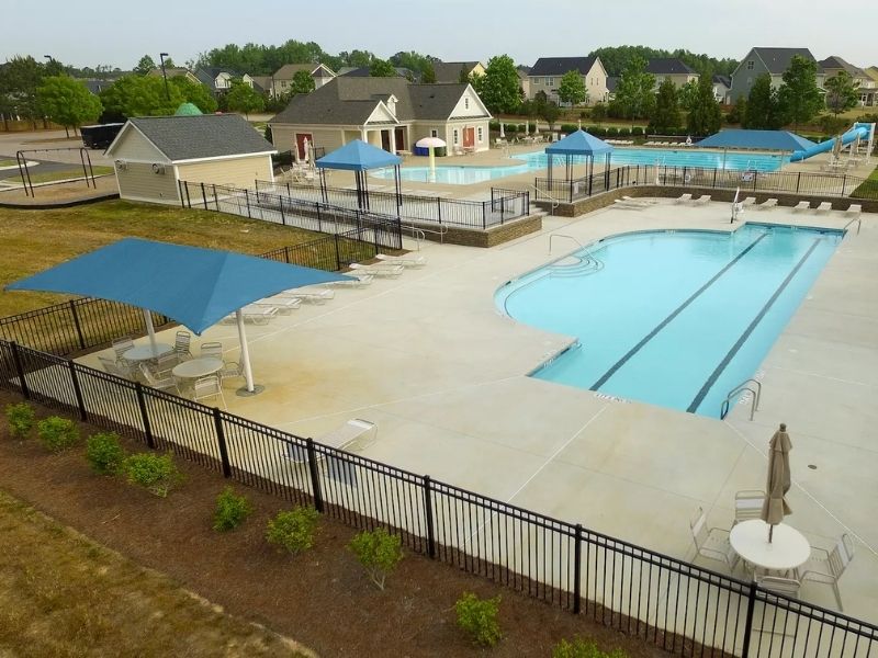 Lakes Community HOA Pool