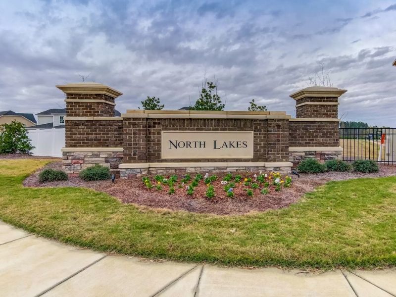 North Lakes Community Lawn Care Service
